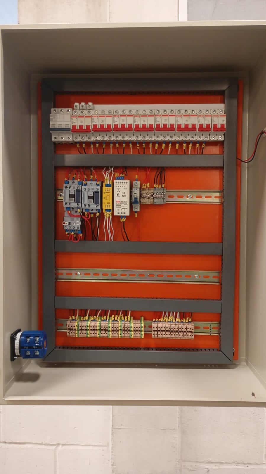 WhatsApp Image 2025-11-08 at 10.15.49 (4).jpeg